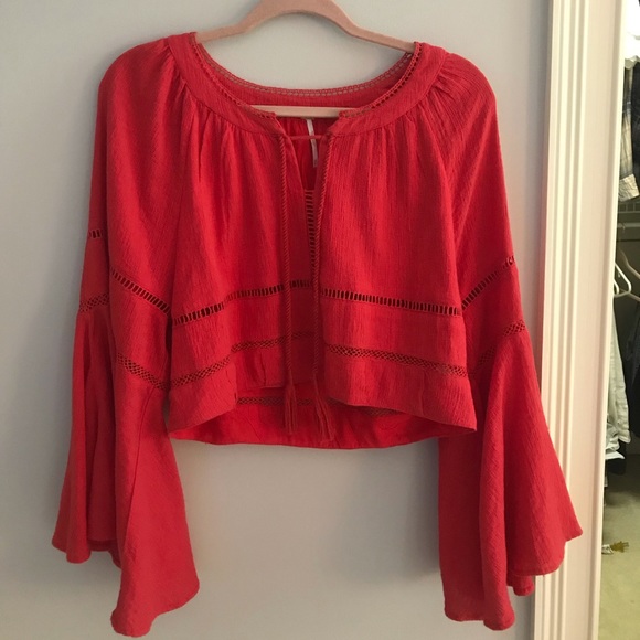 SOLD*** Free People Red Bell Sleeve crop - Picture 3 of 3